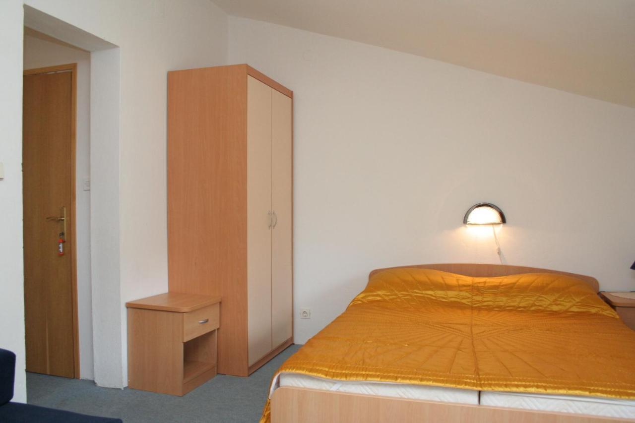 Apartments By The Sea Trpanj, Peljesac - 257 Екстериор снимка